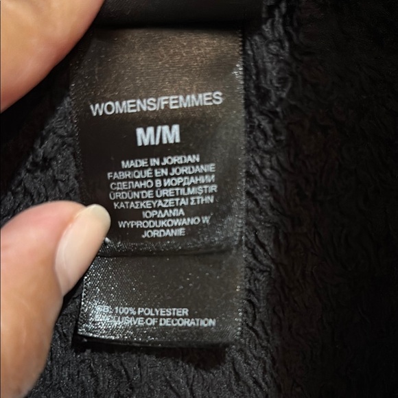 The North Face Women's Black Teddy Jacket - Picture 4 of 8
